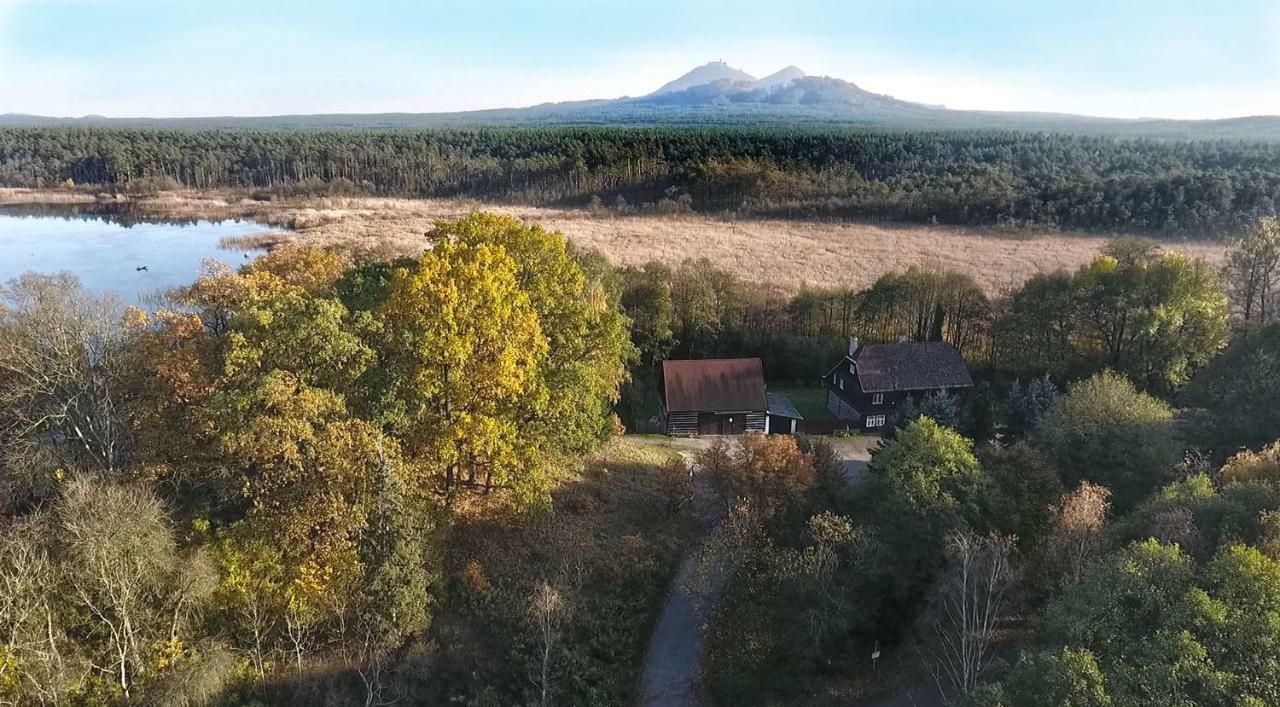 Villa U Lekninu à Doksy  Extérieur photo