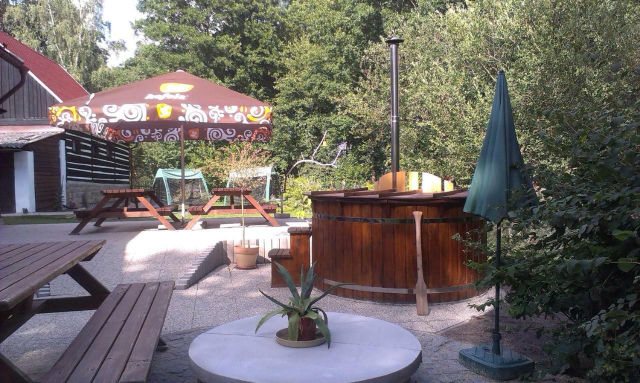 Villa U Lekninu à Doksy  Extérieur photo